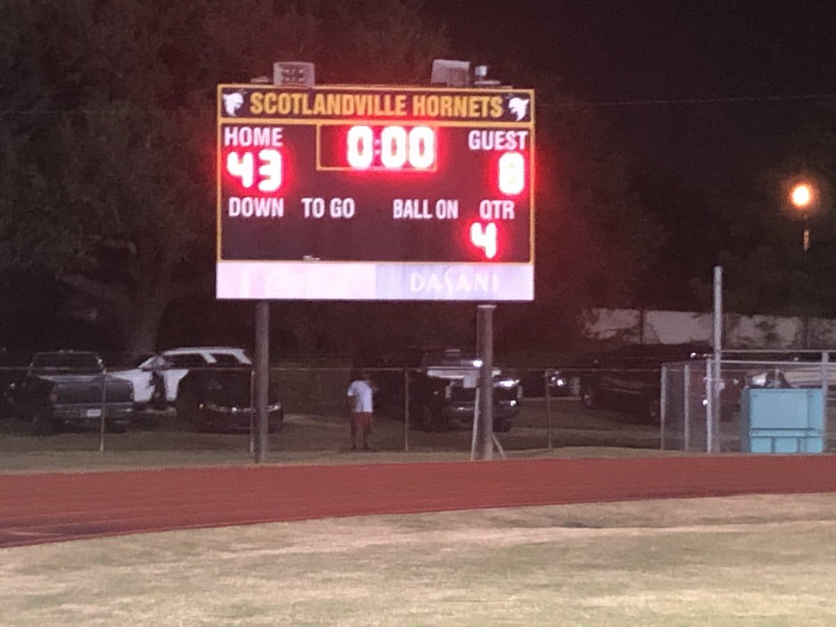 Scotlandville crushes East Jefferson 43-8, advance to next round