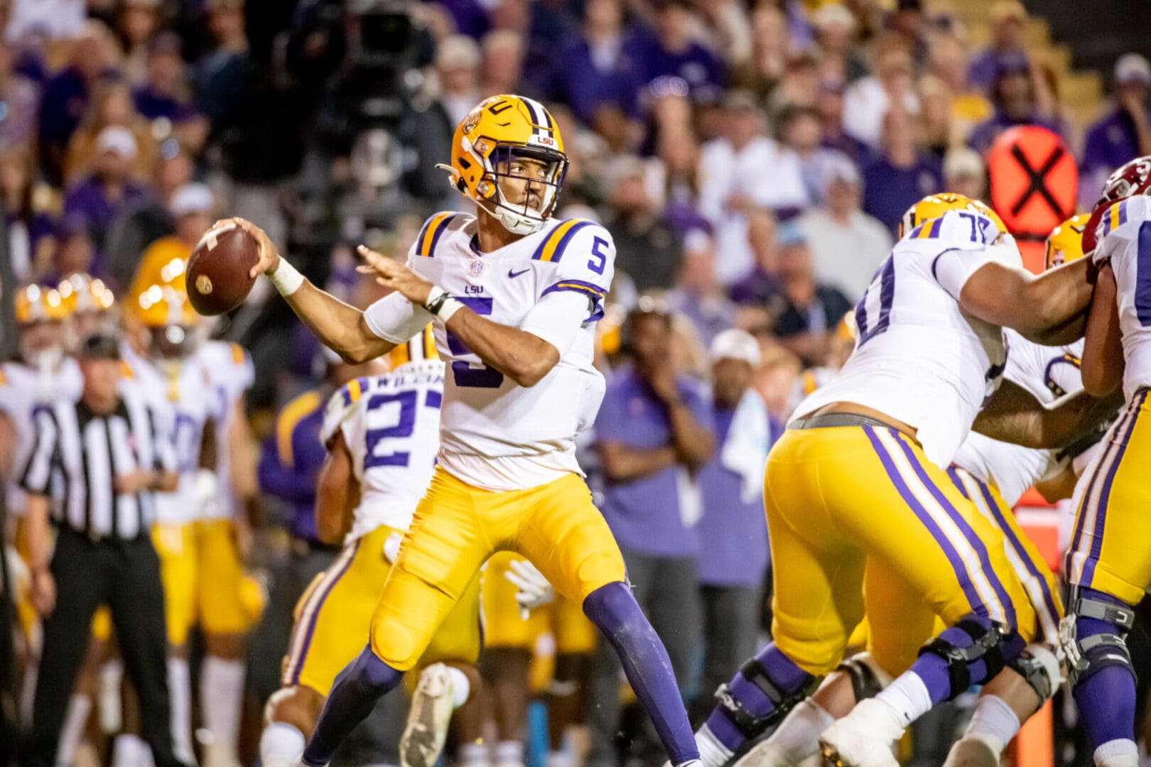 LSU QB Jayden Daniels Named Semifinalist For Davey O’Brien & Walter Camp Player of the Year Award