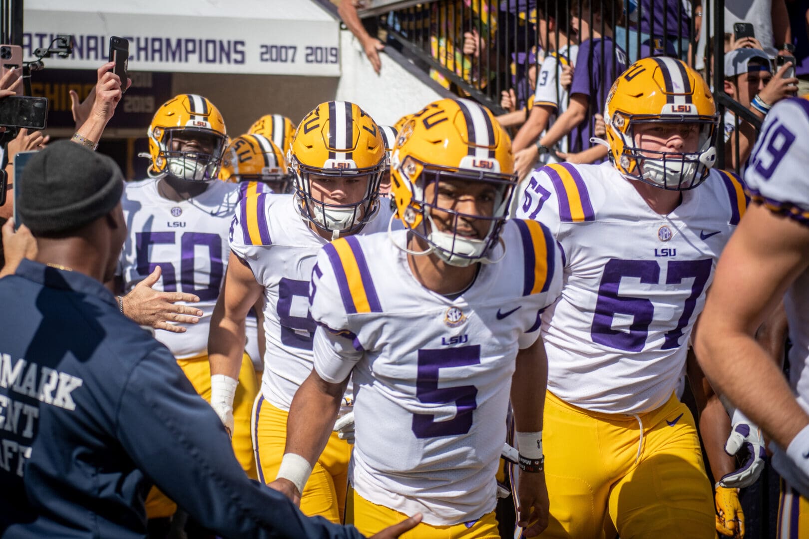 LSU and Alabama Clash For Control of SEC West In Top Ten Primetime Showdown