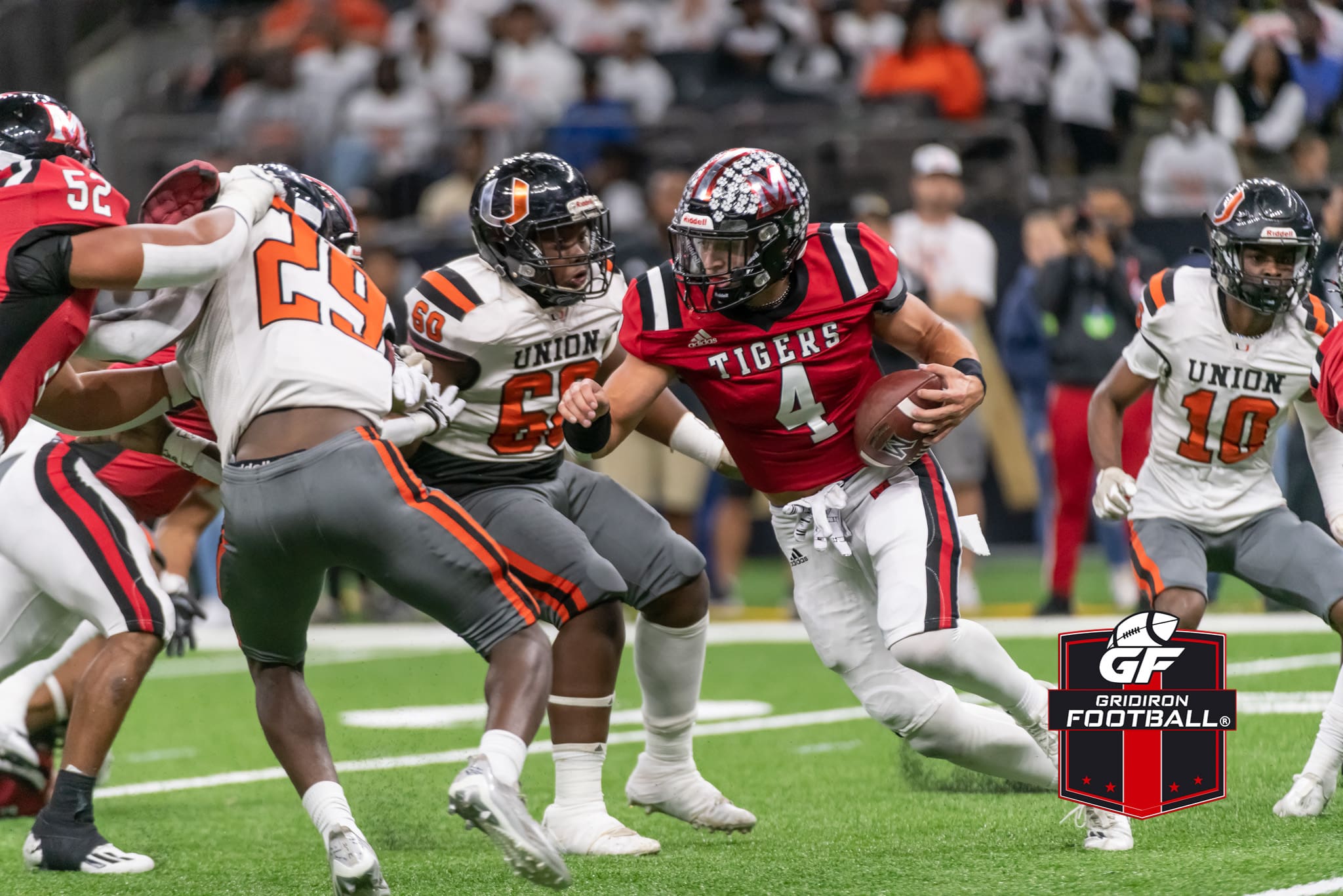 Tackett Curtis and Many Gets the Better of Trey Holly and Union Parish 35-13 in Division III (Non-Select) State Championship