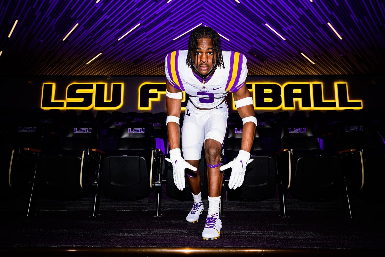 4 Star Linebacker Kolaj Cobbins Continues Strong Destrehan Ties To Baton Rouge By Committing to LSU