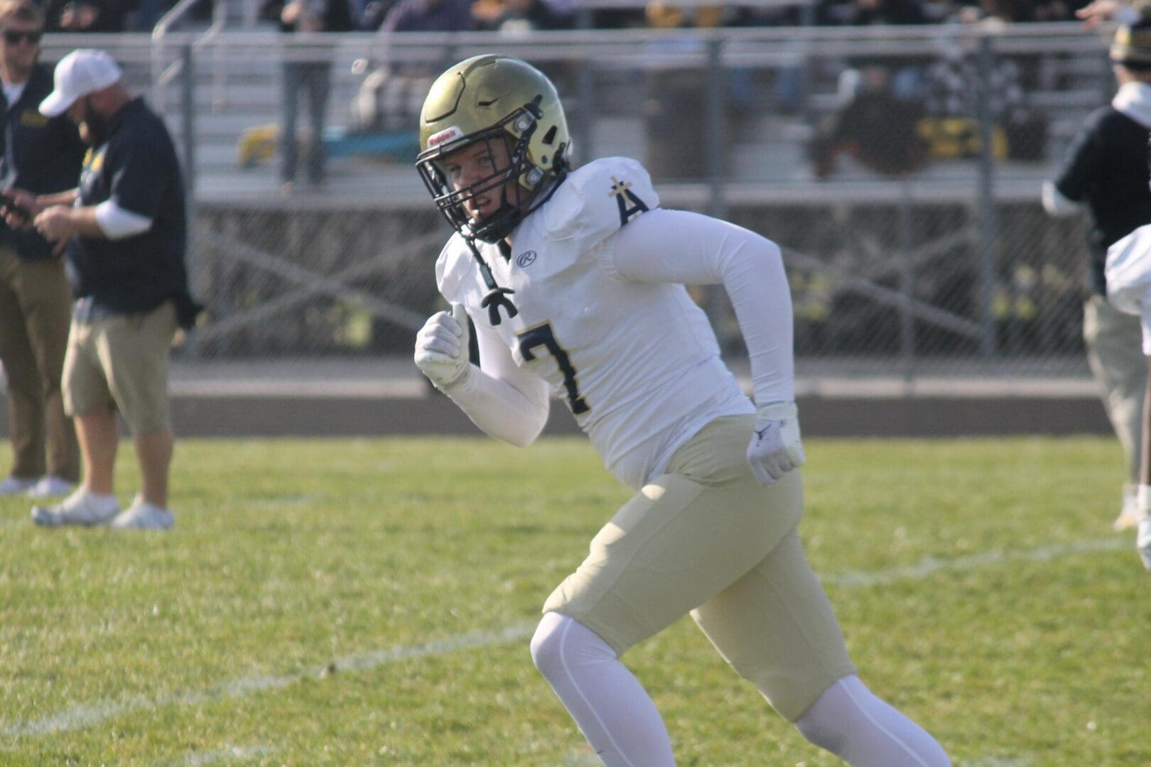 DITR : LB Cooper Zimmer Althoff Catholic High School (Belleville, Illinois)