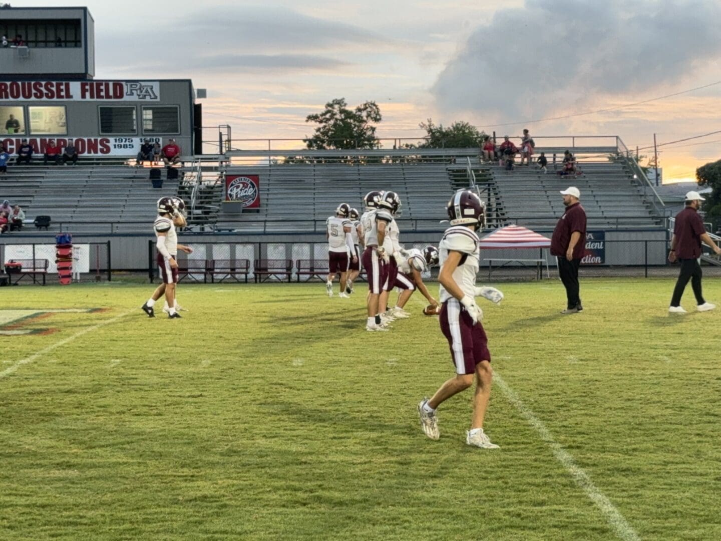 Vermilion Catholic QB Jonathan Dartez totals 7 TDs to remain undefeated vs Riverside