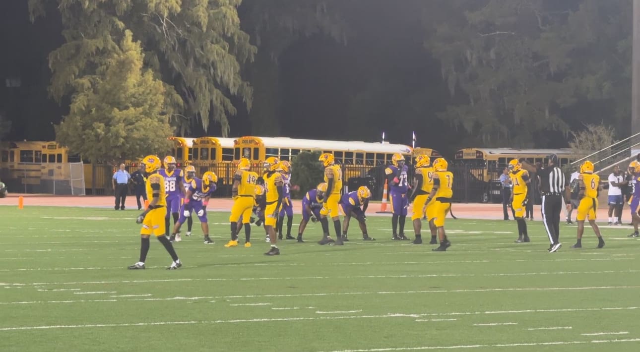 Edna Karr’s offense fuels a 34-13 win over St. Augustine