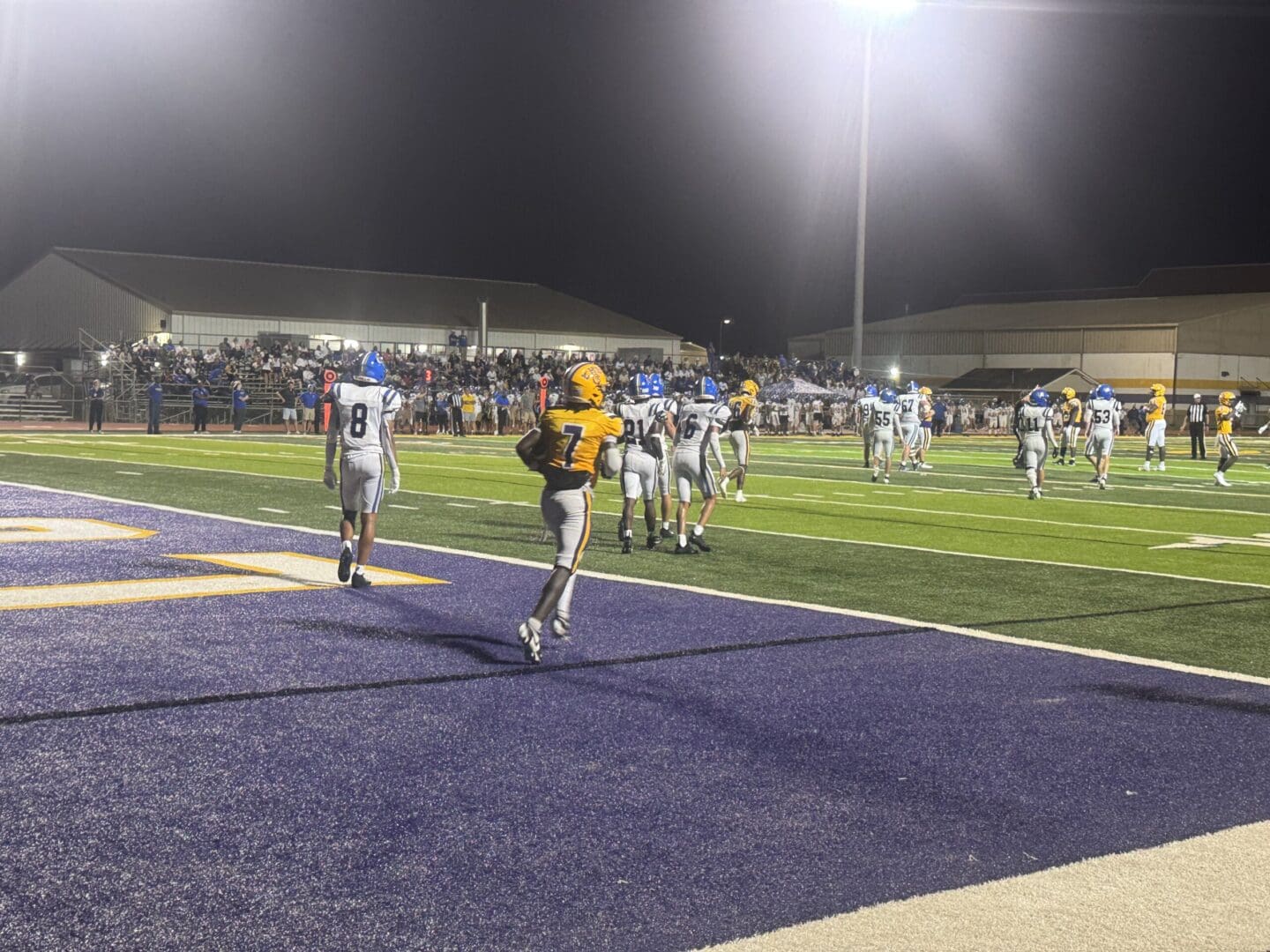 Lutcher cruises to 4-0 with win over Vandebilt Catholic