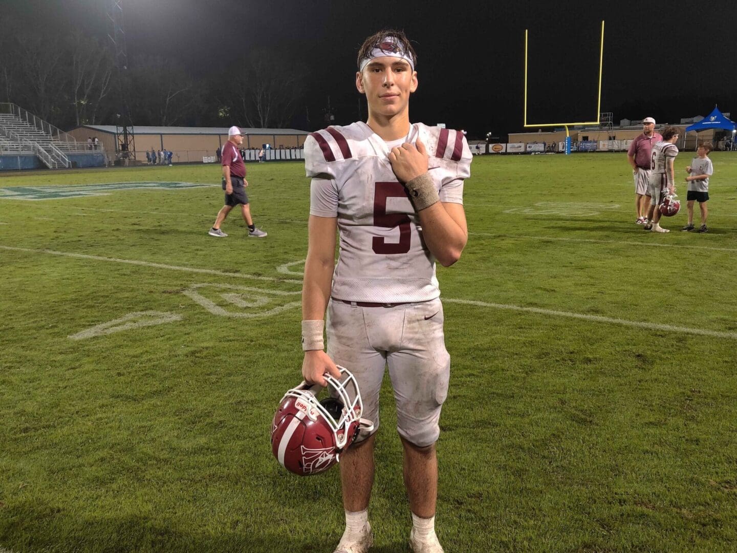 ED White Moves Past Vandebilt in 4th Quarter to Defeat Archrival and Lock up Bye