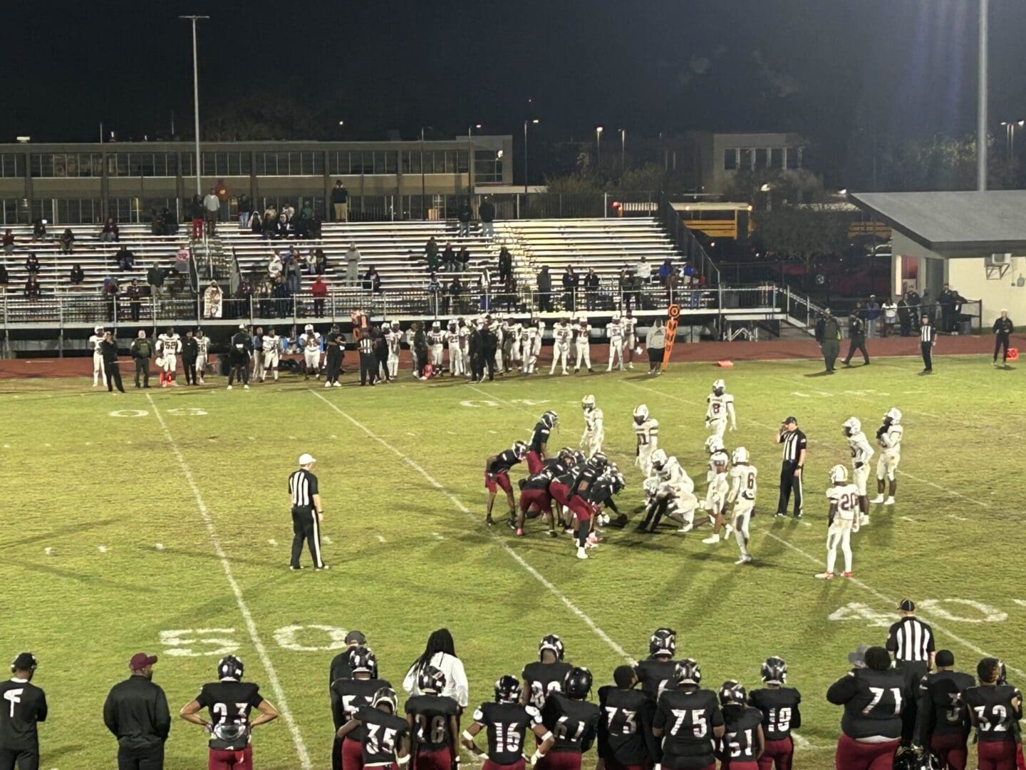 Istrouma squeezes out a win in a shootout against Booker T. Washington (Shreveport) 46-44