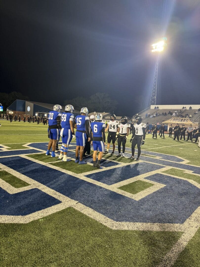 Oceans Springs survives North West Rankin in a close 24-17 win to advance in the playoffs