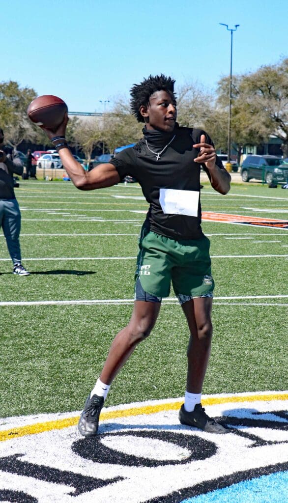 Southern Lab QB Jerry Bottley Focused On Only Improving After Commitment To DeSean Jackson and Delaware State