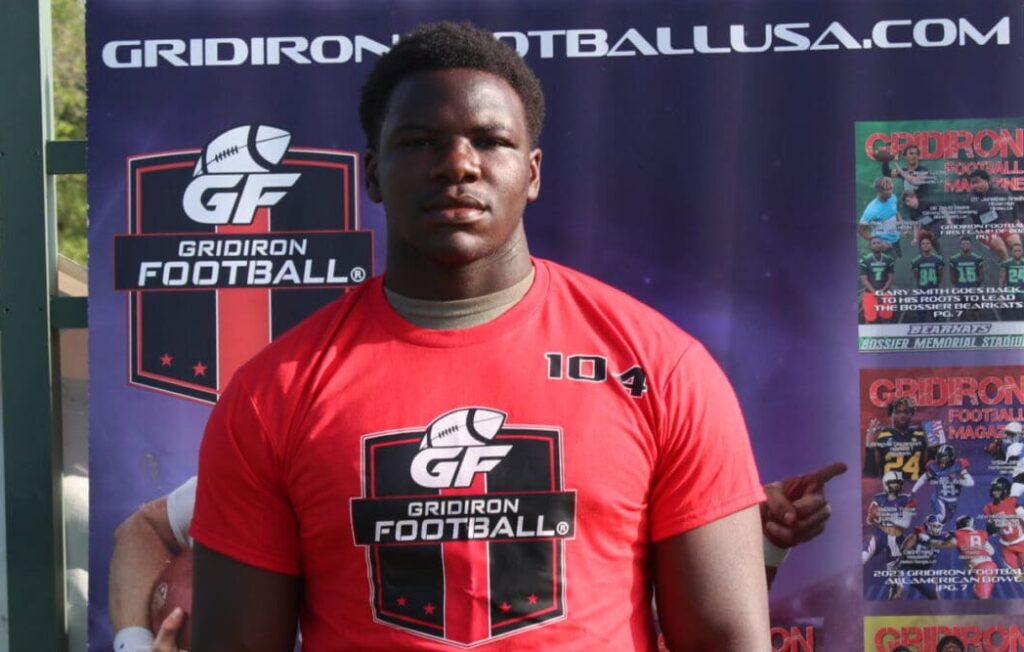 Silliman RB/DE Isaac Garba is a Force To Be Reckoned With As Two Way MAIS Star