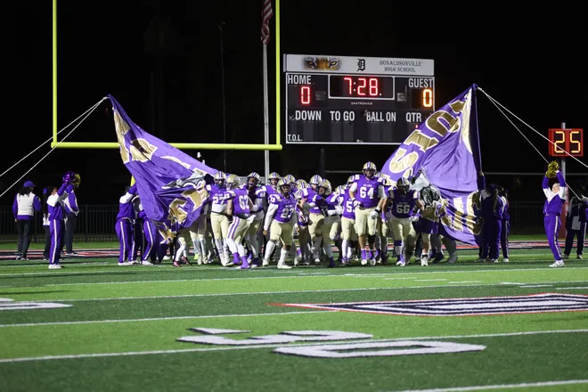 Ascension Catholic wins in dominant 50-28 victory against North Iberville