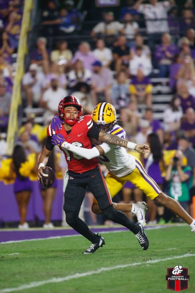 LSU’s Stingy Defense Overcomes Ugly Offensive Outing in 13-10 Win Over Western Kentucky
