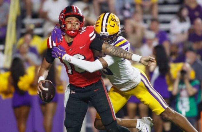 LSU’s Stingy Defense Overcomes Ugly Offensive Outing in 13-10 Win Over Western Kentucky