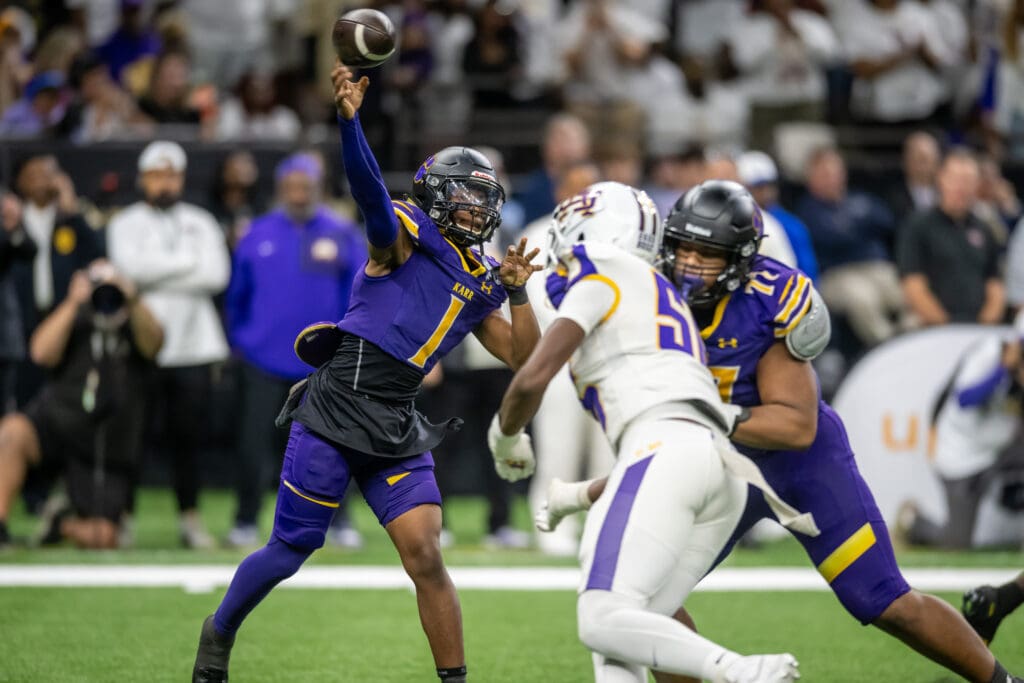 Edna Karr (LA) 2026 QB John Johnson is Gridiron Football Player of Week 15