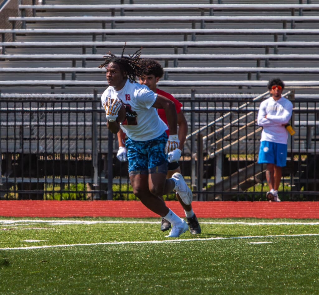 Grant High School RB Aymaud Sykes Runs Blistering 4.29/40 At Gridiron Football Elite Camp
